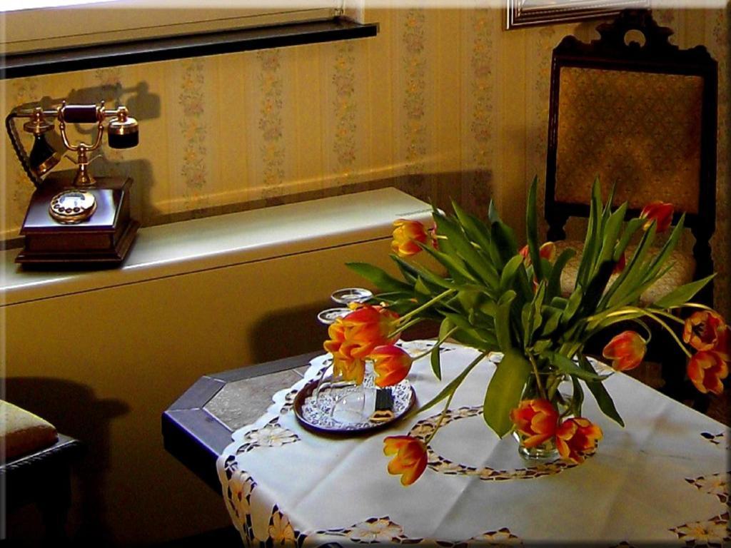 Hotel Graf Rolshausen Monschau Habitación foto